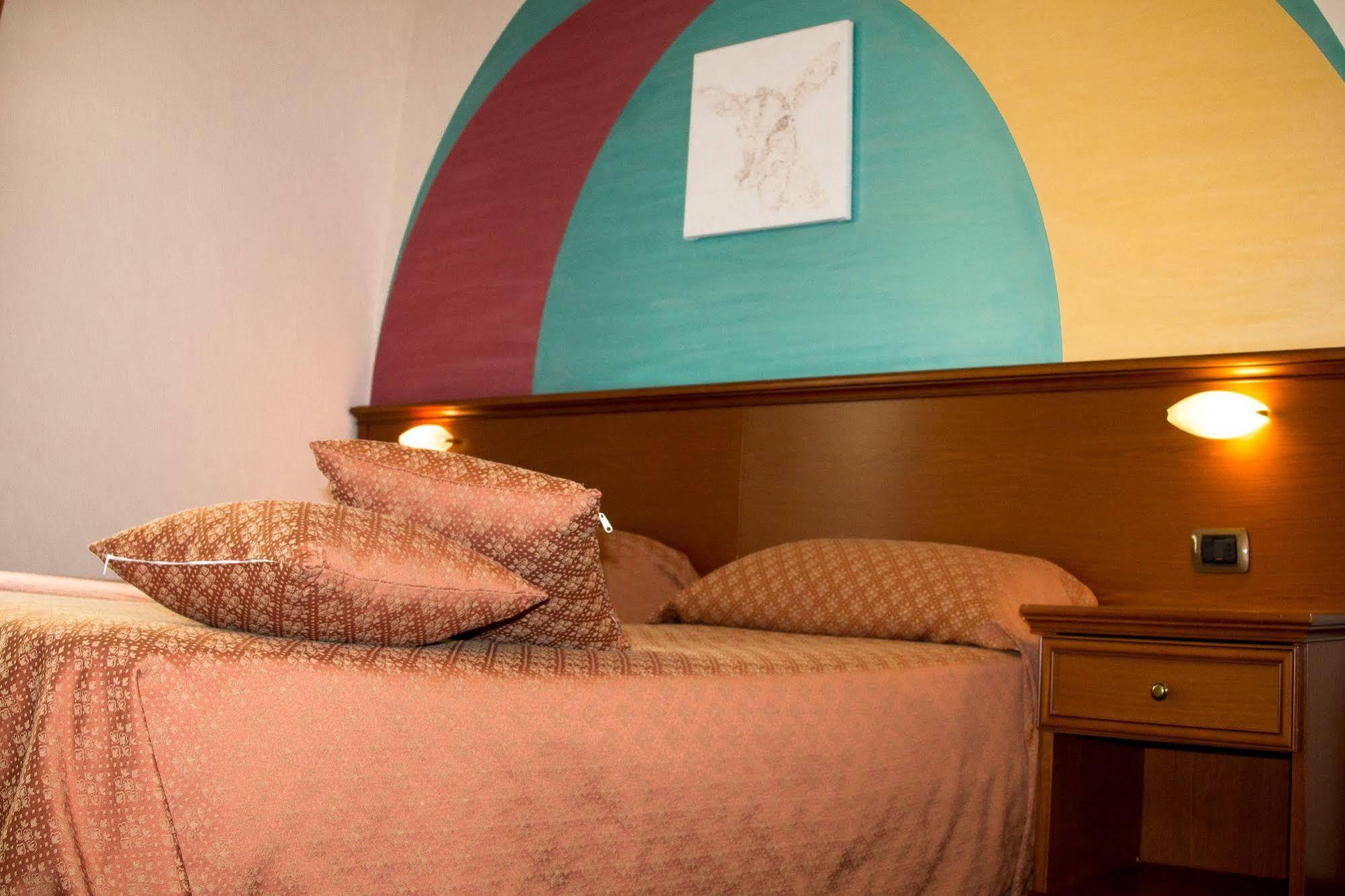 Crabun Hotel Pont-Saint-Martin Eksteriør bilde